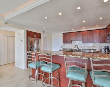 5396 Gulf Boulevard - Photo Thumbnail 10