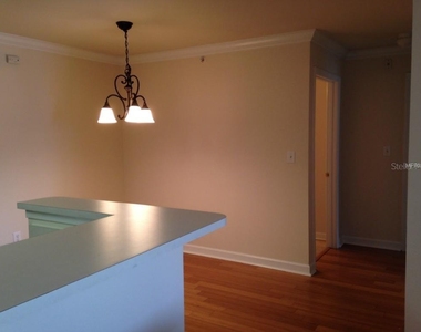 18147 Sterling Gate Circle - Photo Thumbnail 2