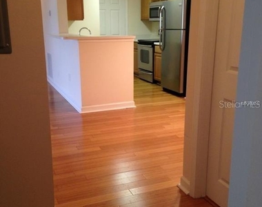 18147 Sterling Gate Circle - Photo Thumbnail 6