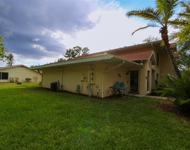 323 Knottwood Court - Photo Thumbnail 22
