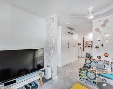 224 6th Avenue N - Photo Thumbnail 19
