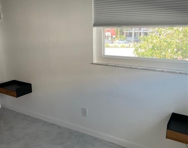 224 6th Avenue N - Photo Thumbnail 37