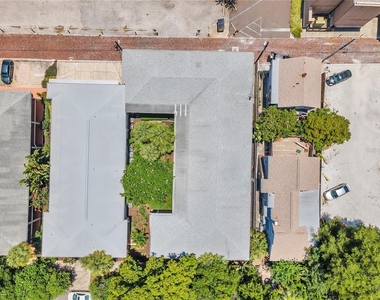 224 6th Avenue N - Photo Thumbnail 1