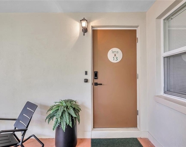 224 6th Avenue N - Photo Thumbnail 5
