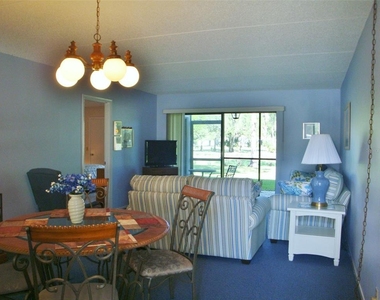 111 E Cypress Court - Photo Thumbnail 3