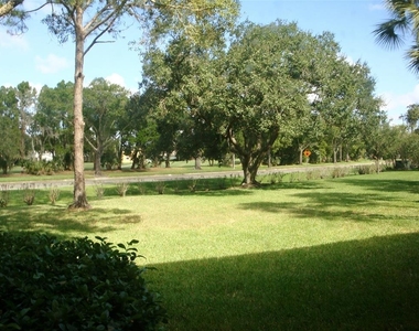 111 E Cypress Court - Photo Thumbnail 18