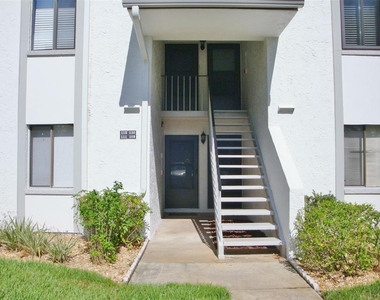 111 E Cypress Court - Photo Thumbnail 1