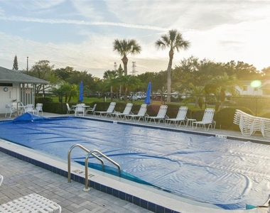 111 E Cypress Court - Photo Thumbnail 19