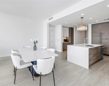 301 1st Street S - Photo Thumbnail 10