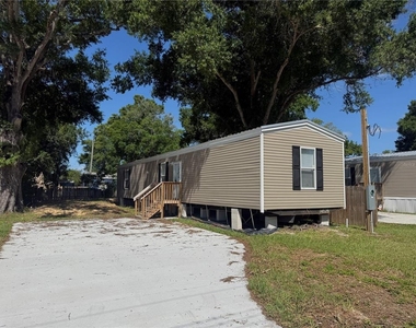 806 Swindell Avenue N - Photo Thumbnail 19