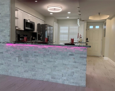 2530 Gary Circle - Photo Thumbnail 11