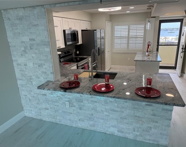 2530 Gary Circle - Photo Thumbnail 3