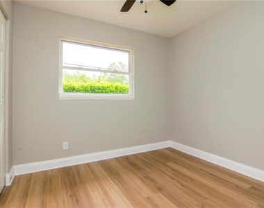 3708 W Tyson Avenue - Photo Thumbnail 21