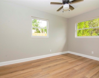 3708 W Tyson Avenue - Photo Thumbnail 19