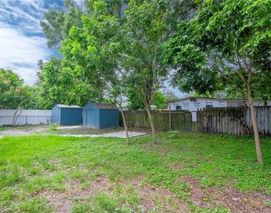 3708 W Tyson Avenue - Photo Thumbnail 30