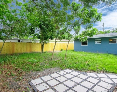 3708 W Tyson Avenue - Photo Thumbnail 27