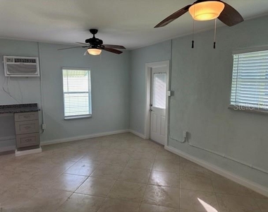 61 81st Avenue - Photo Thumbnail 4