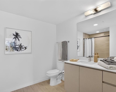 5579 Millenia Park Boulevard - Photo Thumbnail 7