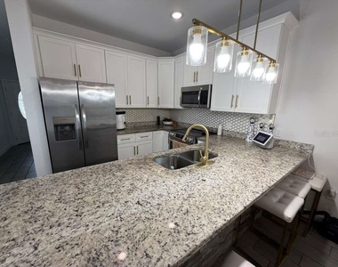 408 Finley Avenue - Photo Thumbnail 13
