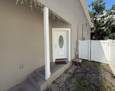 408 Finley Avenue - Photo Thumbnail 4