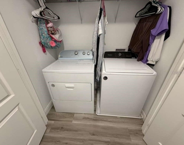 408 Finley Avenue - Photo Thumbnail 24