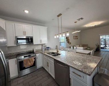 408 Finley Avenue - Photo Thumbnail 15