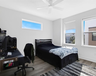 2506 W Cleveland Street - Photo Thumbnail 12