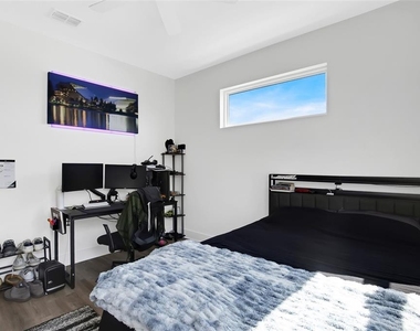 2506 W Cleveland Street - Photo Thumbnail 13