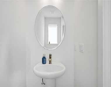 2506 W Cleveland Street - Photo Thumbnail 27