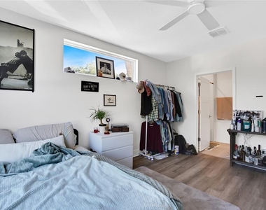 2506 W Cleveland Street - Photo Thumbnail 17