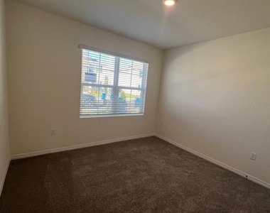 631 Park Place Boulevard - Photo Thumbnail 14