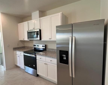 631 Park Place Boulevard - Photo Thumbnail 24