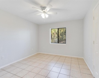 1040 S Buena Vista Drive - Photo Thumbnail 7