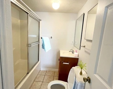 1040 S Buena Vista Drive - Photo Thumbnail 10