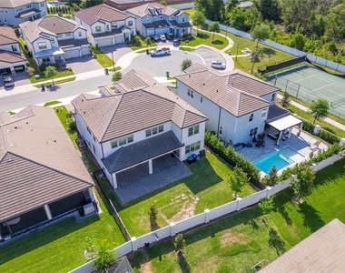 9242 Hanging Vine Court - Photo Thumbnail 10
