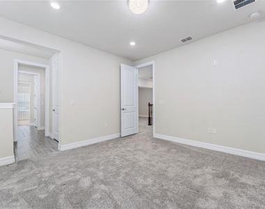 9242 Hanging Vine Court - Photo Thumbnail 39