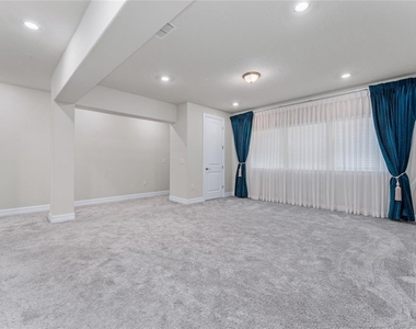 9242 Hanging Vine Court - Photo Thumbnail 32