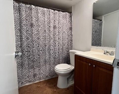 6110 Curry Ford Road - Photo Thumbnail 4