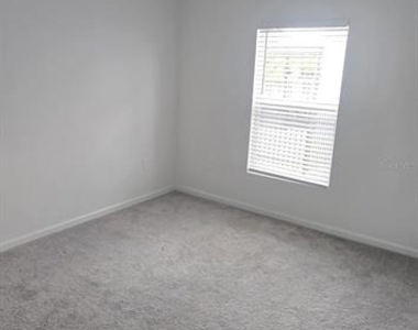 5034 Barnet Drive - Photo Thumbnail 4