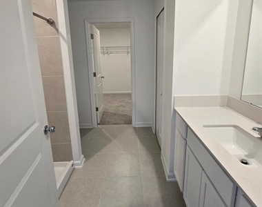 5034 Barnet Drive - Photo Thumbnail 5