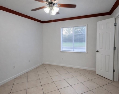 4407 S Semoran Boulevard - Photo Thumbnail 14