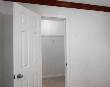 4407 S Semoran Boulevard - Photo Thumbnail 26