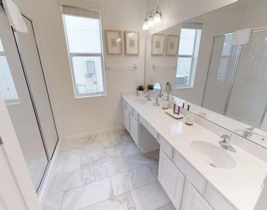 3810 Oakville Avenue - Photo Thumbnail 7