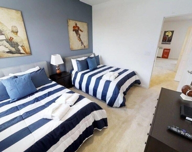 3810 Oakville Avenue - Photo Thumbnail 16