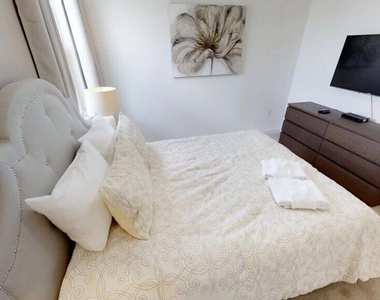 3810 Oakville Avenue - Photo Thumbnail 10
