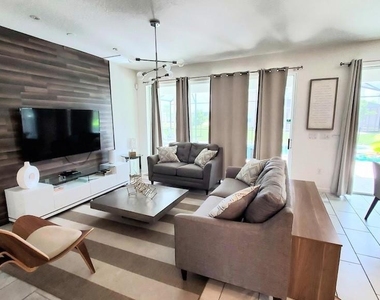 3810 Oakville Avenue - Photo Thumbnail 2