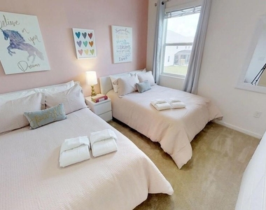 3810 Oakville Avenue - Photo Thumbnail 15