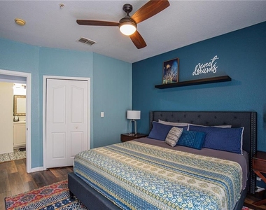 8913 Legacy Court - Photo Thumbnail 13