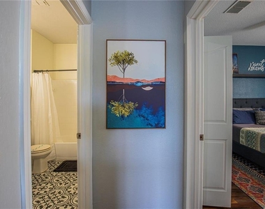 8913 Legacy Court - Photo Thumbnail 17