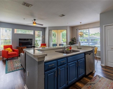 8913 Legacy Court - Photo Thumbnail 3